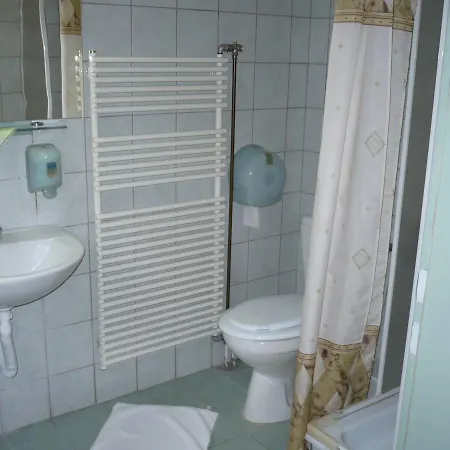 Hotel Millennium 3*